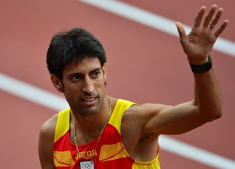 Reacción de Antonio Manuel Reina al final de los 800m de atletismo.