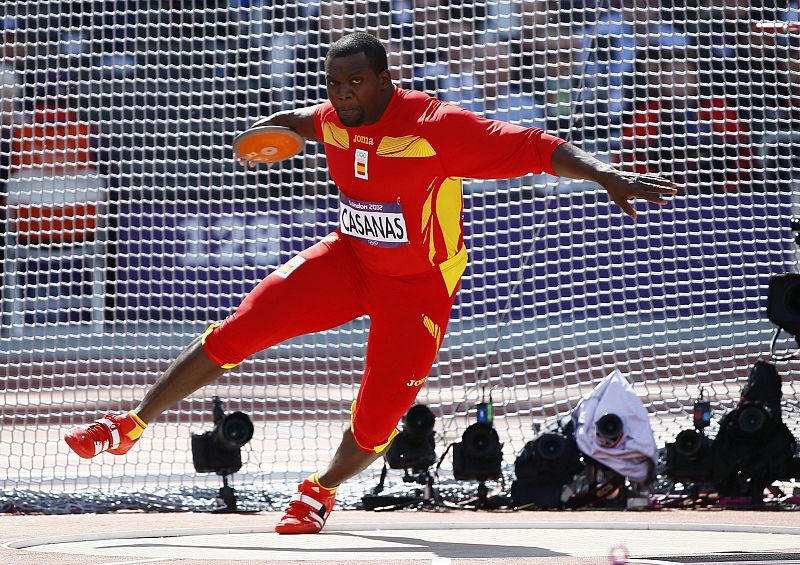 El atleta español Yennifer Frank Casanas efectua su lanzamiento en la prueba masculina de disco durante las competiciones atlética de los JJ.OO de Londres 2012.s competiciones atlética de los JJ.OO de Londres 2012.