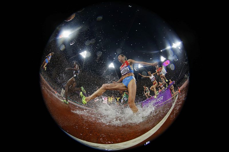La rusa Gulnara Galkina, en la carrera de 3.000 obstáculos.