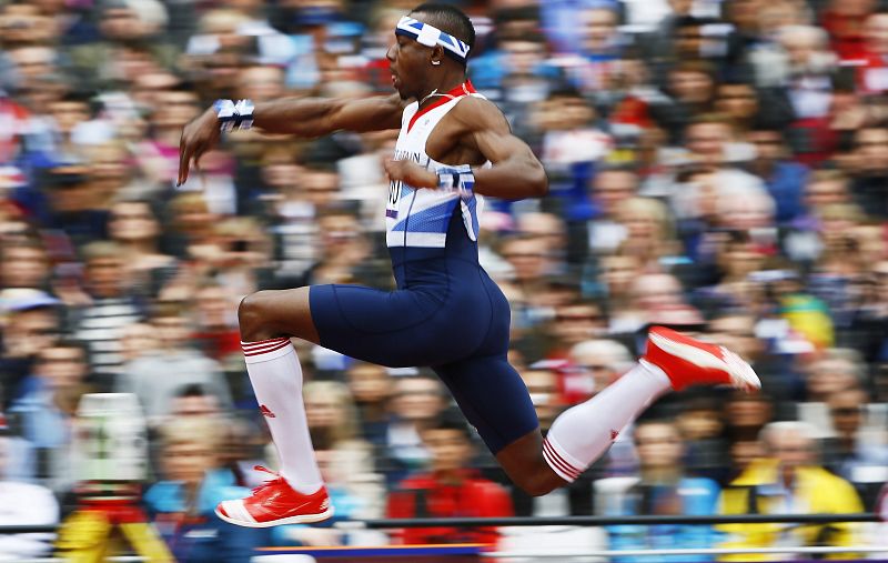 FASE DE CLASIFICACIÓN DEL TRIPLE SALTO MASCULINO