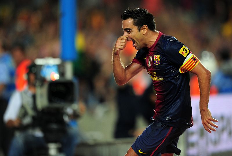 El capitán, esta noche, del F.C. Barcelona Xavi Hernández marcaba el tercer gol de su equipo.