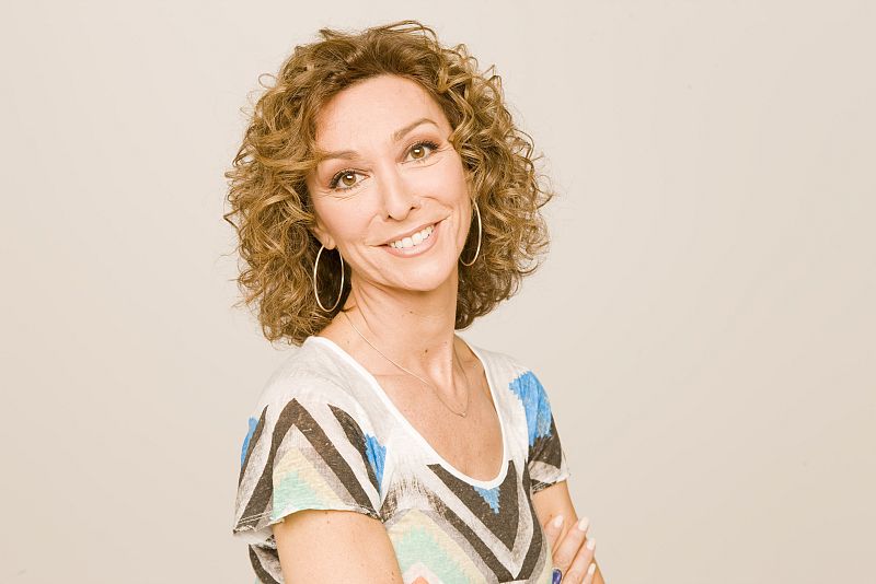 Yolanda Flores, directora y presentadora de 'Nunca es tarde'.