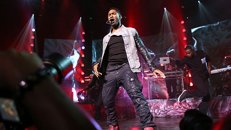 Usher en el iTunes Festival 2012