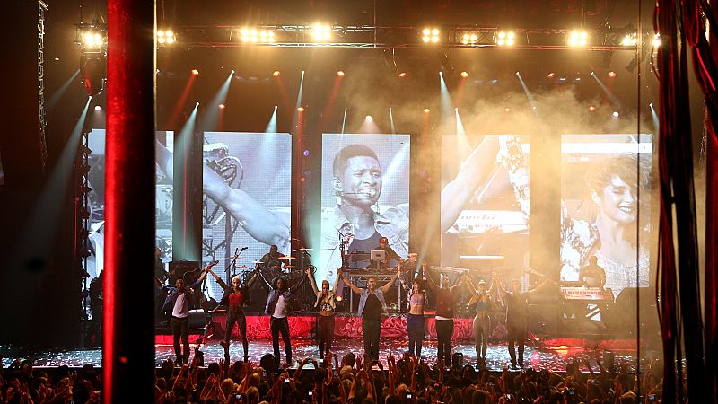 Usher en el iTunes Festival 2012