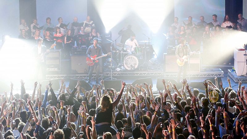 Noel Gallagher's High Flying Birds en el iTunes Festival 2012