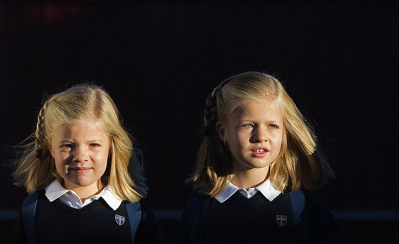 La infanta Leonor cumplirá siete años el próximo mes de octubre  mientras que su hermana Sofía cumplió los cinco en el mes de abril.