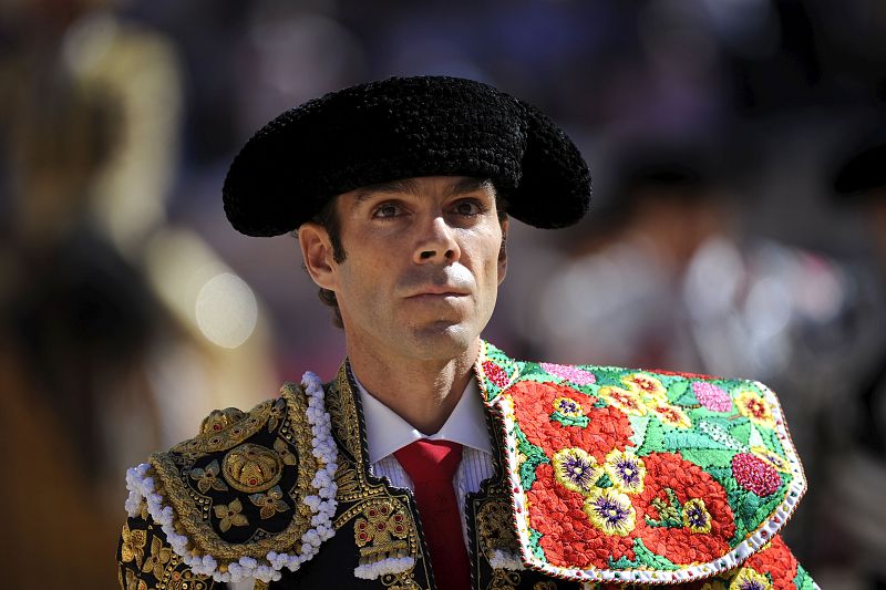 ONCE OREJAS Y UN RABO PARA JOSÉ TOMÁS EN LA FERIA DE NIMES