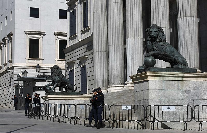 Hasta 1.400 agentes están ya desplegados en la zona en previsión de posibles altercados.