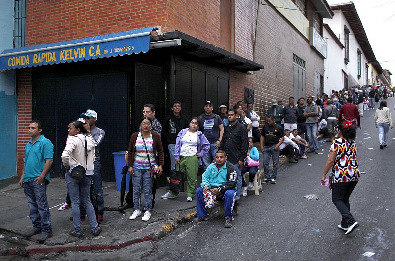 ABREN LOS COLEGIOS ELECTORALES PARA LOS COMICIOS PRESIDENCIALES DE VENEZUELA