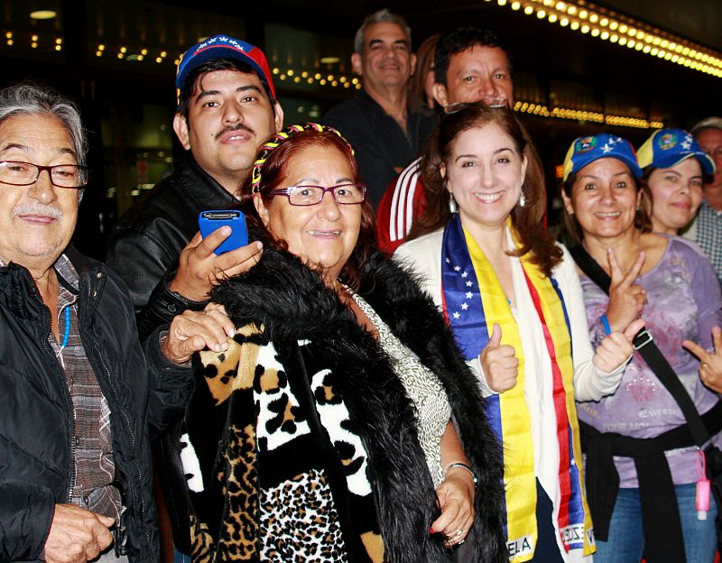 VENEZOLANOS LLEGAN A LAS URNAS EN NUEVA ORLEANS