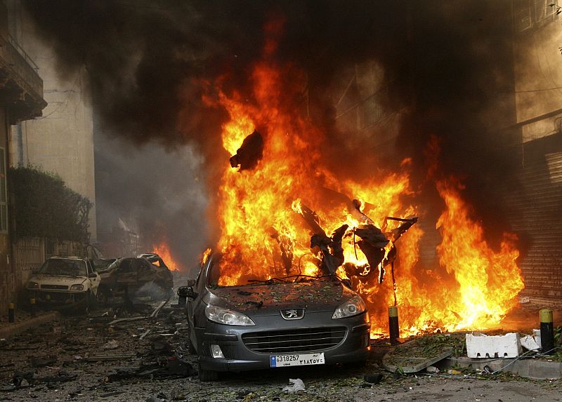 El coche boma ha explotado en un popular barrio cristiano de la capital libanesa.