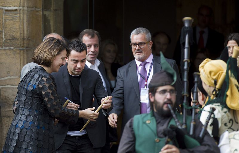 LLEGADA A OVIEDO DE XAVI HERNÁNDEZ