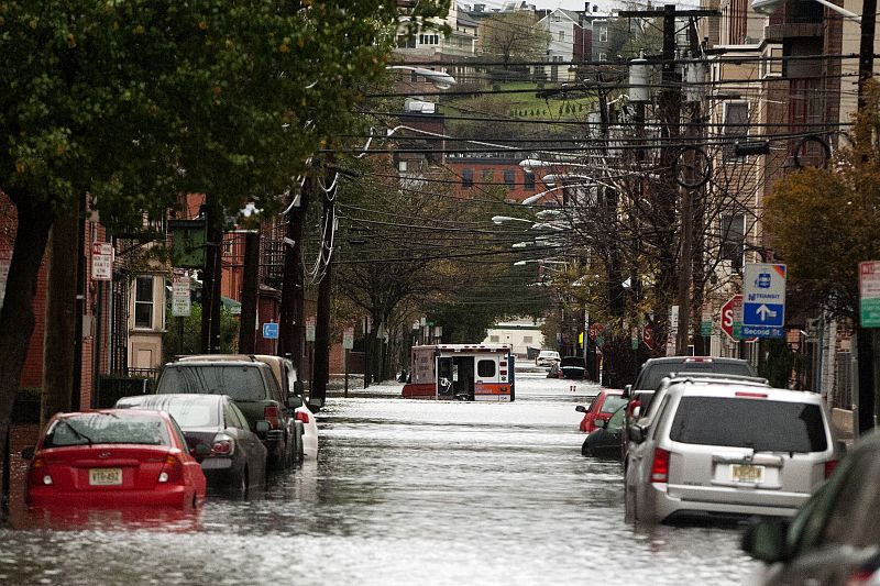 Calle en Hoboken, Nueva Jersey. Este ha sido uno de los estados más afectados, y donde el Gobierno ha declarado zona catastrófica.