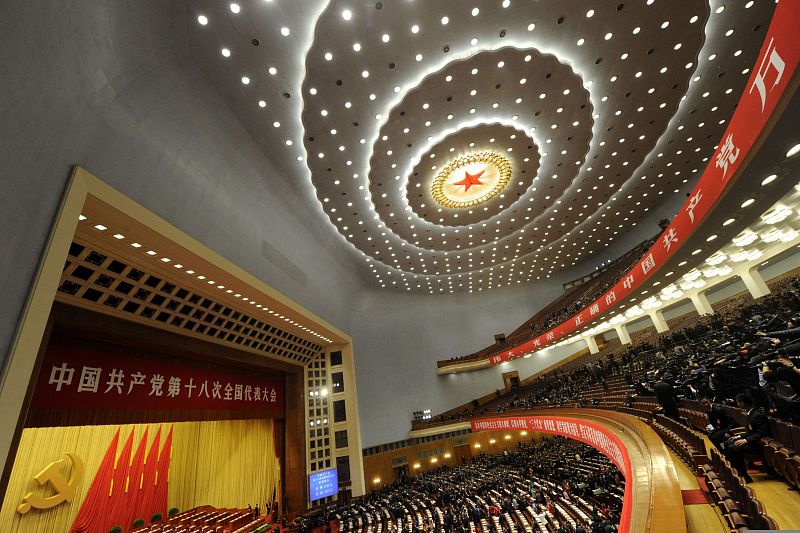 El Palacio del Pueblo de Pekín, preparado para recibir a los participantes del XVIII Congreso del Partido Comunista Chino