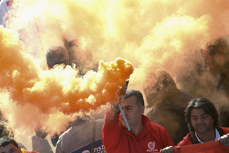 MANIFESTACIONES CONTRA MEDIDAS DE AUSTERIDAD EN NÁPOLES