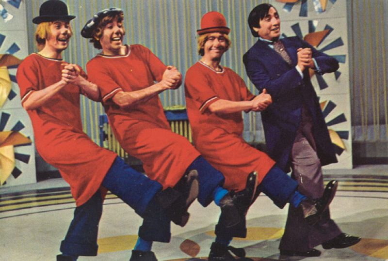 Fofito, Miliki, Fofo y Gaby bailan en la televisión