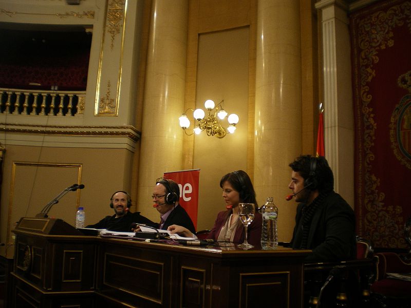 Javier Cámara y Eduardo Noriega nos han presentado su última película, 'Una pistola en cada mano'.