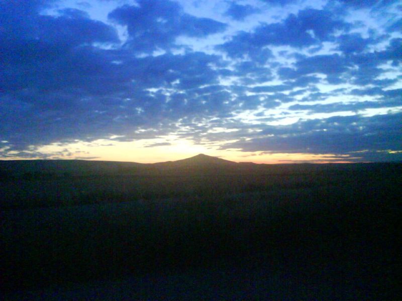 Anocheciendo en el valle del Oja (La Rioja)
