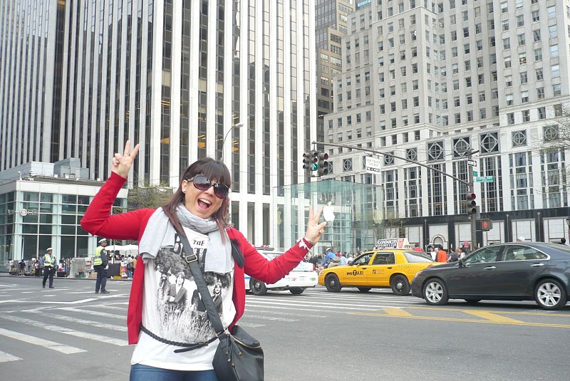 Celebracion de la llegada del iphone 5 desde Nyc