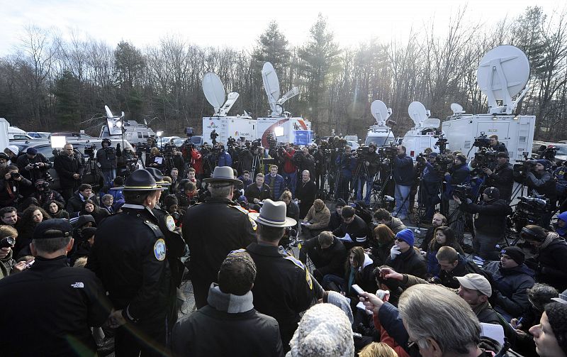 Reaction to 28 people killed in shooting at elementary school in Newtown, Connecticiut