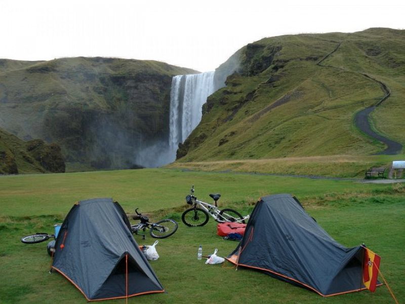 foto islandia en bicicleta