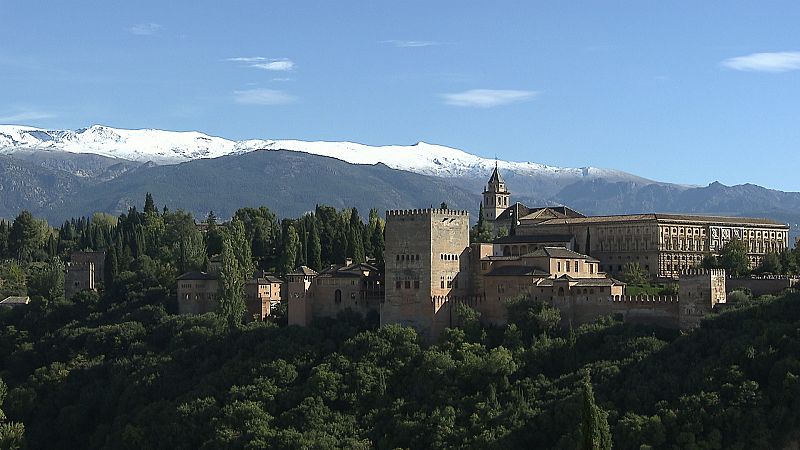 Crónicas - La Alhambra - La Alhambra desde el Mirador de San Nicolás