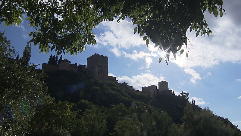 Crónicas - La Alhambra - La Alhambra desde el Darro