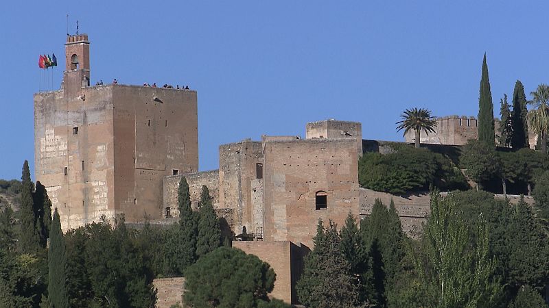 Crónicas - La Alhambra - La torre de la Vela