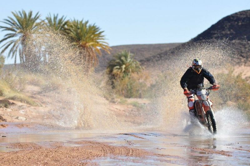 Pasando un río en Marruecos