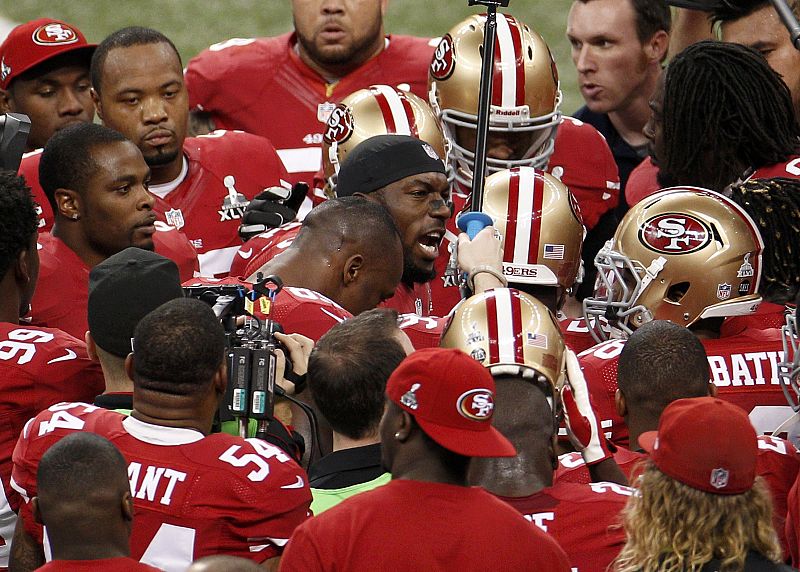 San Francisco 49ers Patrick Willis yells to teammates during pre-game warm ups before the NFL Super Bowl XLVII football game in New Orleans