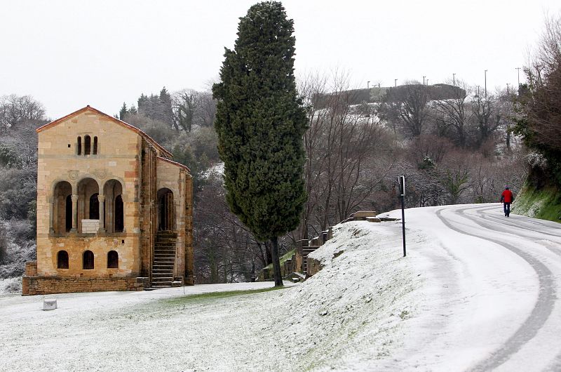 Asturias, en alerta roja por el termporal de viento polar y nevadas