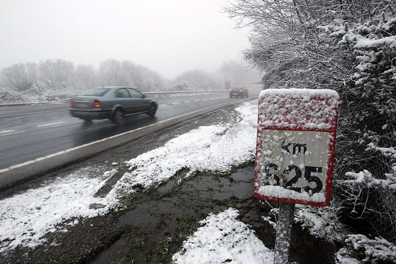 Temporal de viento y nieve en toda la península