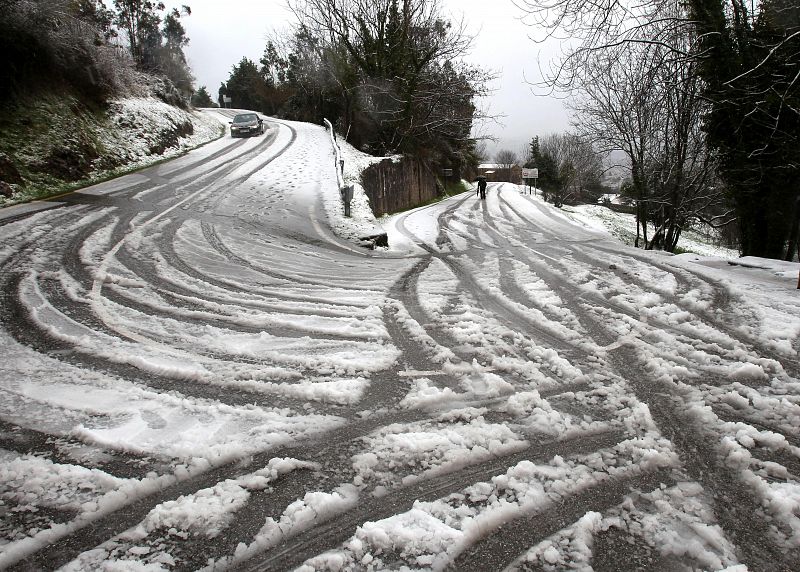 Asturias, en alerta por el temporal de nieve y viento polar