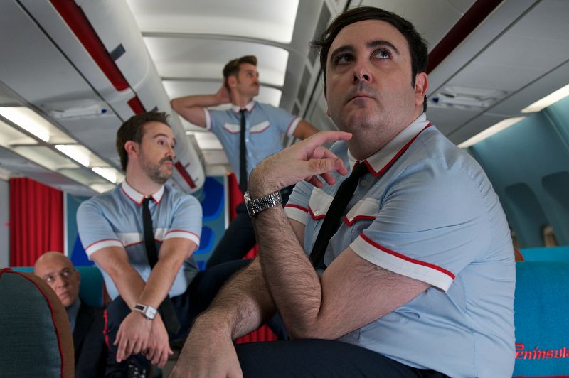 Raúl Arévalo, Carlos Areces y Javier Cámara en una escena de 'Los amantes pasajeros', de Pedro Almodóvar