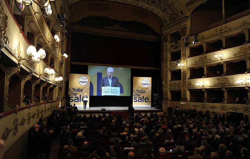 Monti celebra su cierre de campaña en Florencia