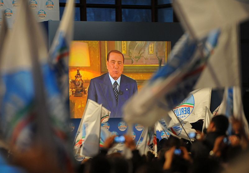 Berlusconi, ausente por una "fuerte conjuntivitis"