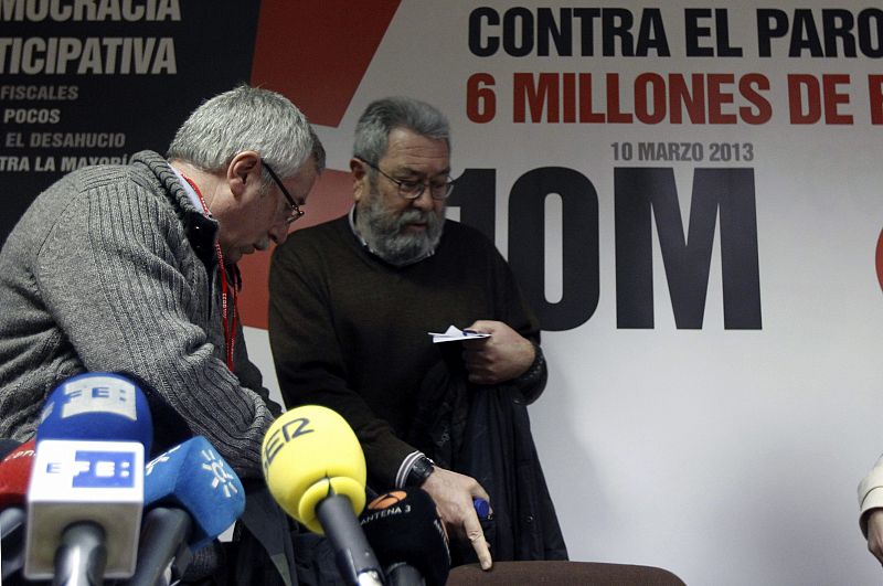 LA CUMBRE SOCIAL CONVOCA A LA CIUDADANÍA A PROTESTAR HOY CONTRA LOS RECORTES