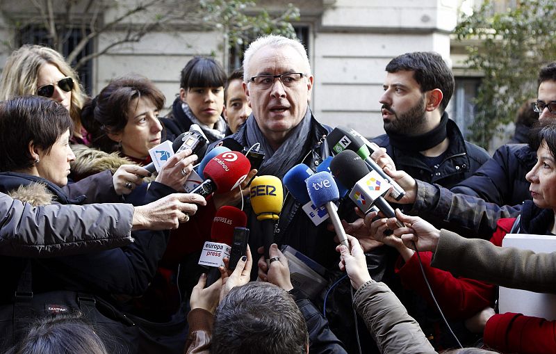 LA CUMBRE SOCIAL CONVOCA A LA CIUDADANÍA A PROTESTAR HOY CONTRA LOS RECORTES