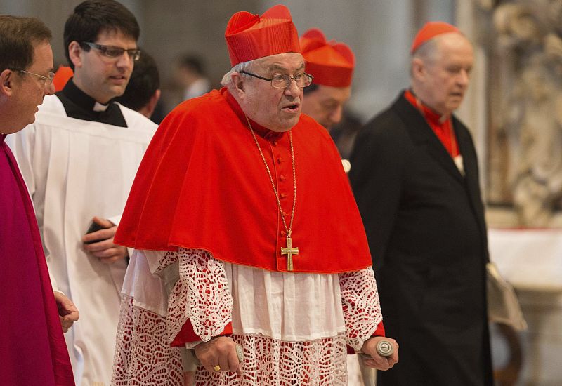 LOS CARDENALES CELEBRAN LA MISA VOTIVA "PRO ELIGENDO PONTIFICE", PREVIA AL COMIENZO DEL CÓNCLAVE