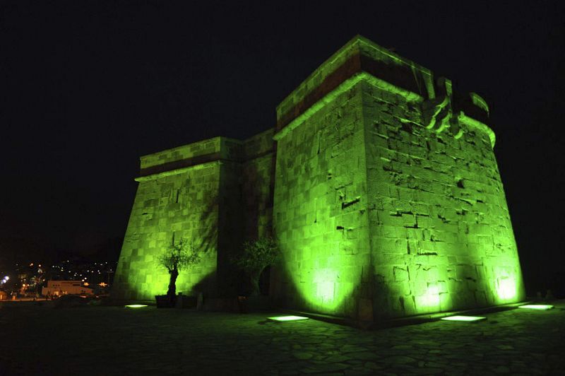 PALACIO DE COMUNICACIONES SE ILUMINA DE VERDE PARA CONMEMORAR DÍA DEL PATRÓN DE IRLANDA