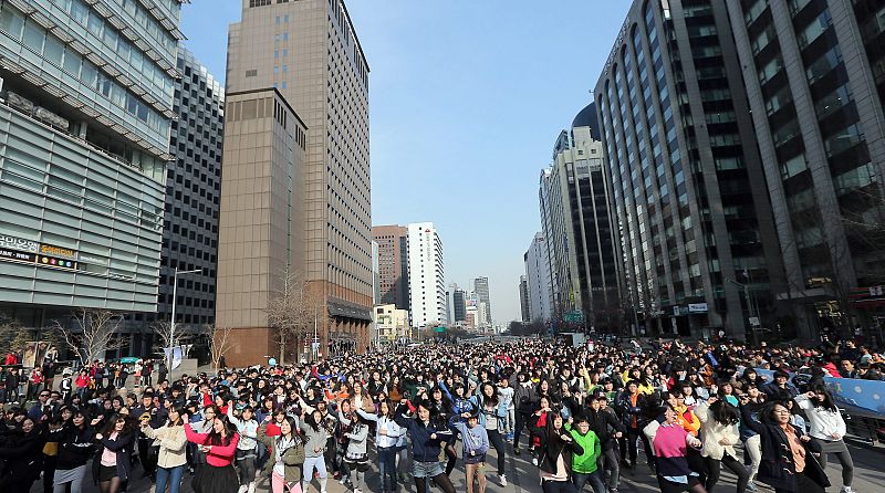 Flash mob for Earth Hour