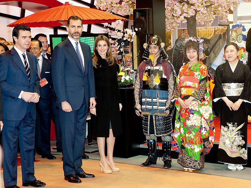 El príncipe Felipe celebró su 45 cumpleaños visitando junto a Letizia la feria de Fitur