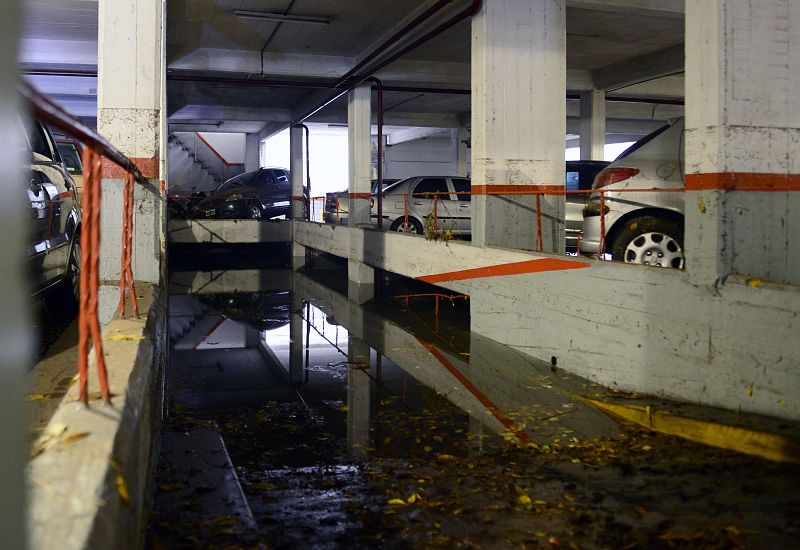 Un garaje inundado por el temporal en Buenos Aires