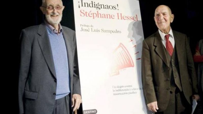 Sampedro y Hessel, a la derecha, en la presentación del manifiesto en España