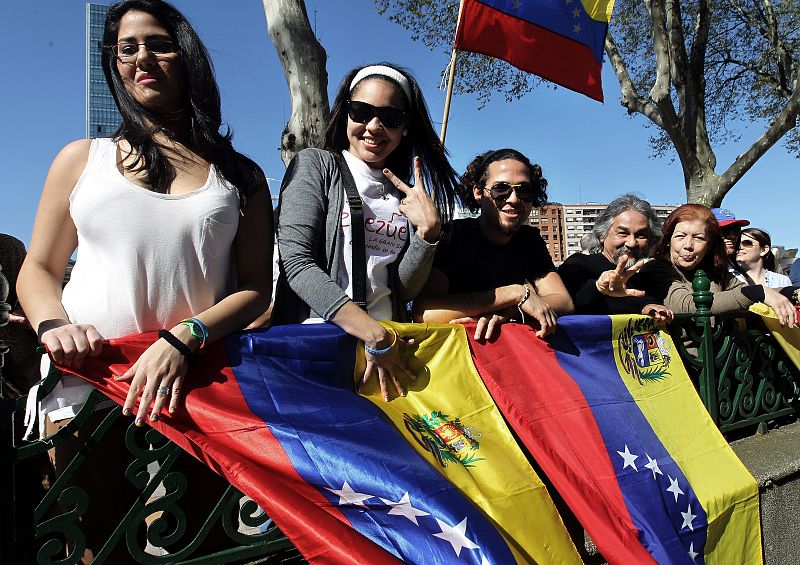 MÁS DE 20.000 VENEZOLANOS ESTÁN CONVOCADOS HOY A LAS URNAS EN ESPAÑA