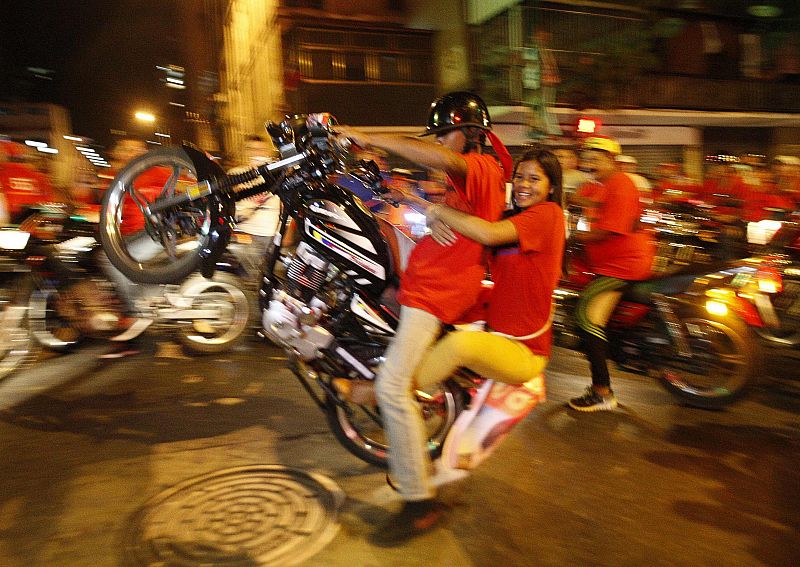 Partidarios de Chávez celebran la victoria en las calles de Caracas