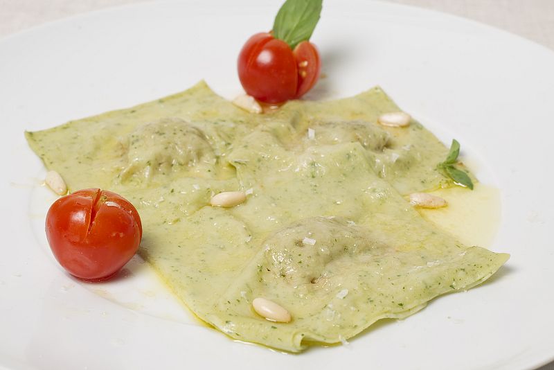 MasterChef - Ravioli en pasta de albahaca con pesto rojo