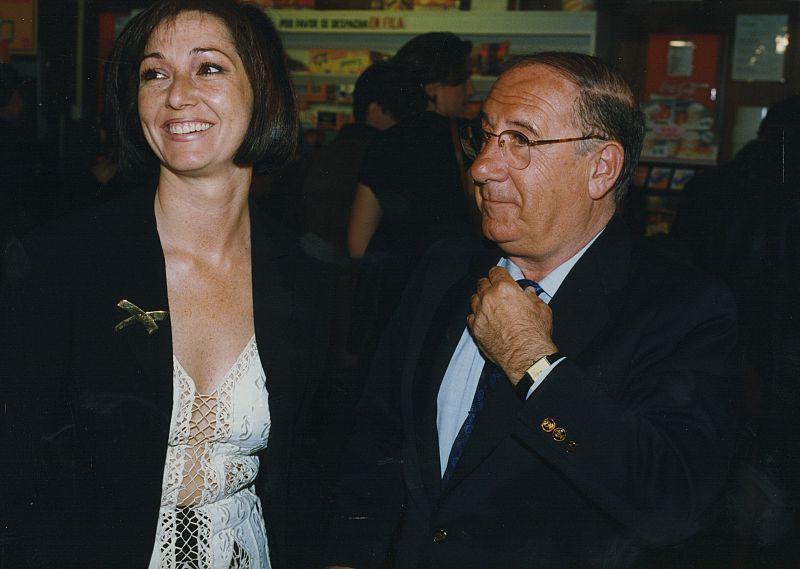 Alfredo Landa con la periodista Ana Rosa Quintana
