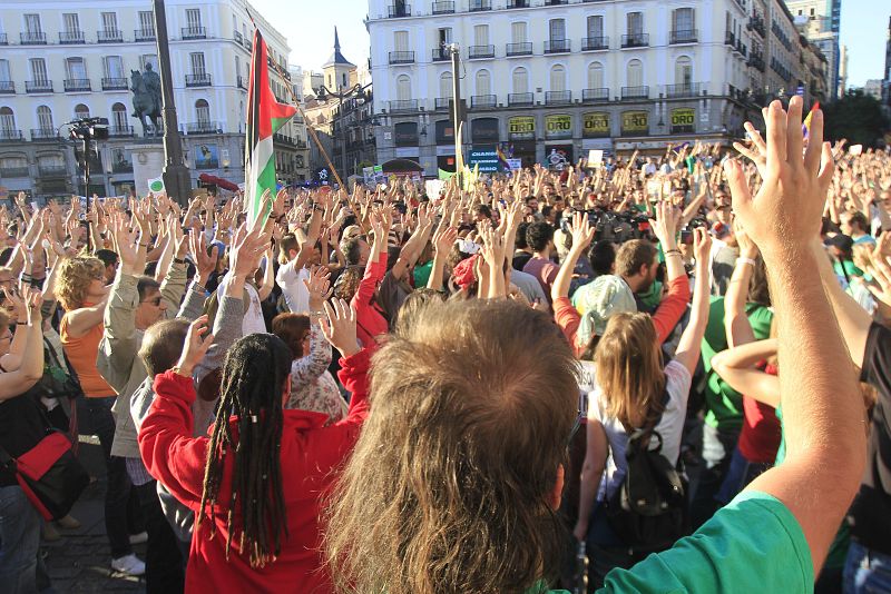 EL 15M VUELVE A LLENAR LA PUERTA DEL SOL EN SU SEGUNDO ANIVERSARIO