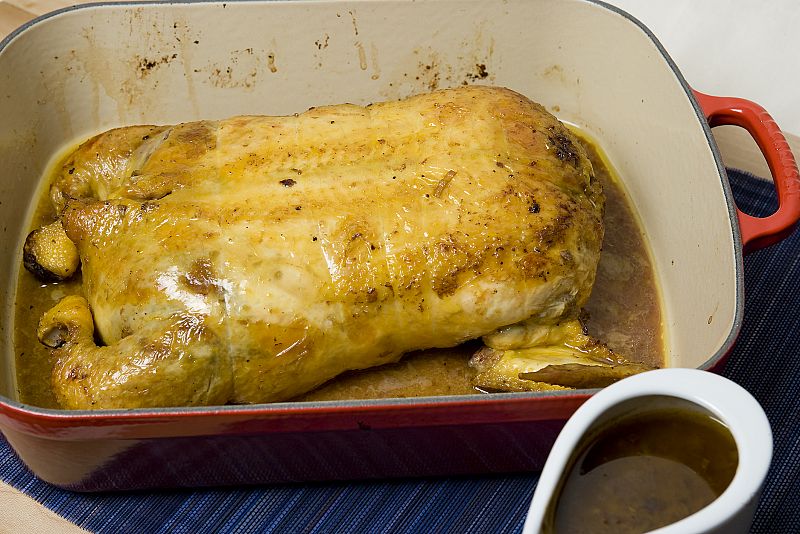 MasterChef - Pollo relleno con salsa de ciruelas, puerro y canela